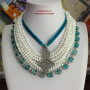 Комплект із двох намист із перламутру та лемпворк намистин і чокера з коптським хрестом "На хвилі спокою"