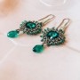 Сережки з кристалами Swarovski і гіпоалергенної фурнітурою.