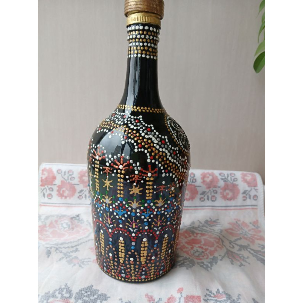 Скляна пляшка з ручним розписом. Точечний розпис.