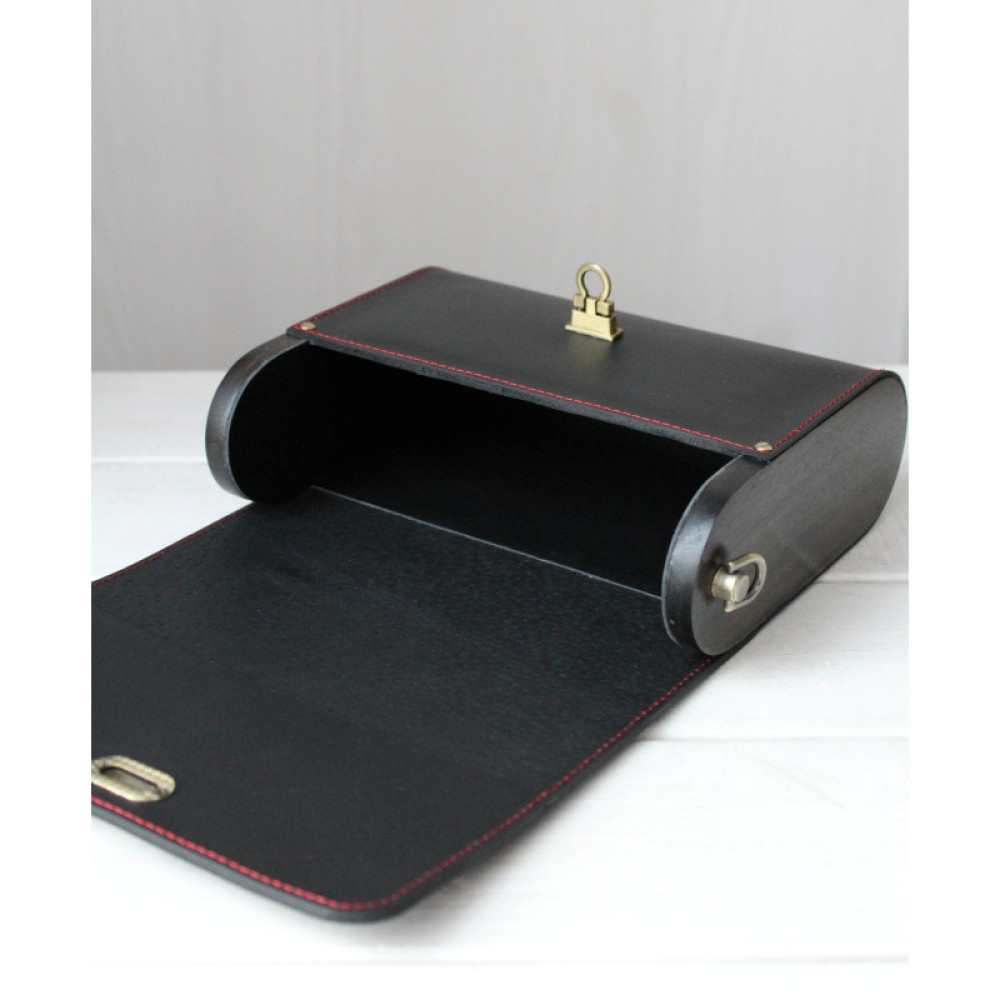 Чорно-червона сумка RED&BLACK — шкіряний клатч ручної роботи Voronetskyi Family Atelier
