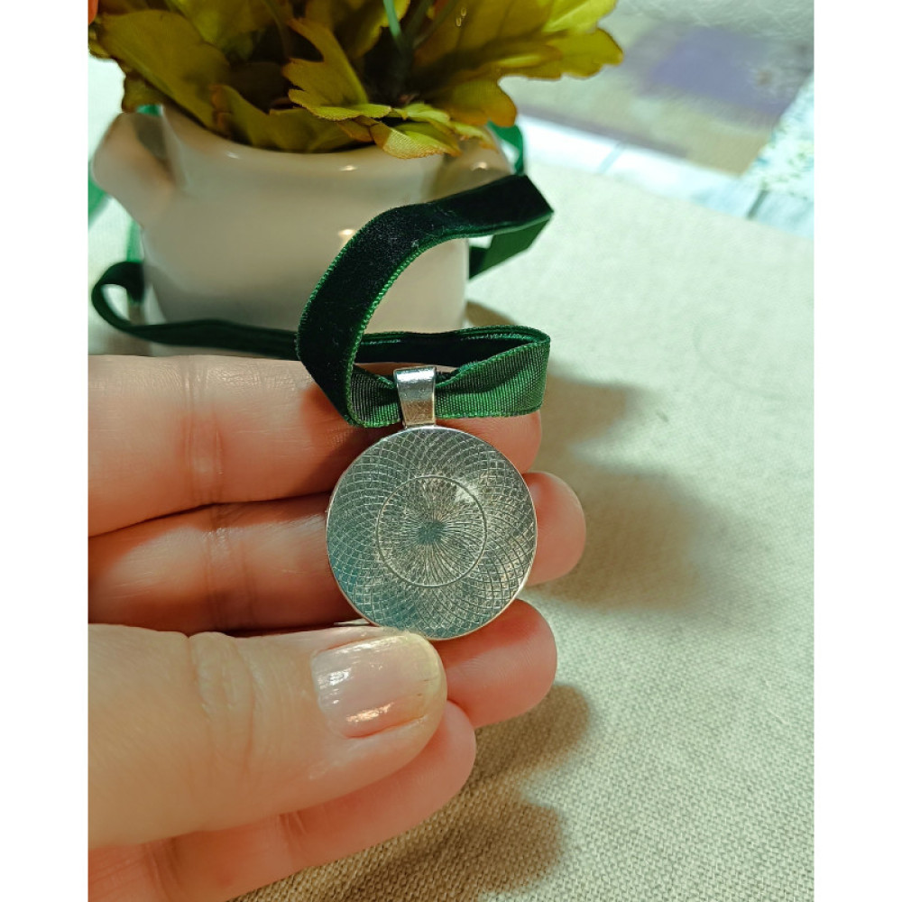 Підвіска з Оберегом Алатир. Мікровишивка. Микровышивка. micro embroidery. 