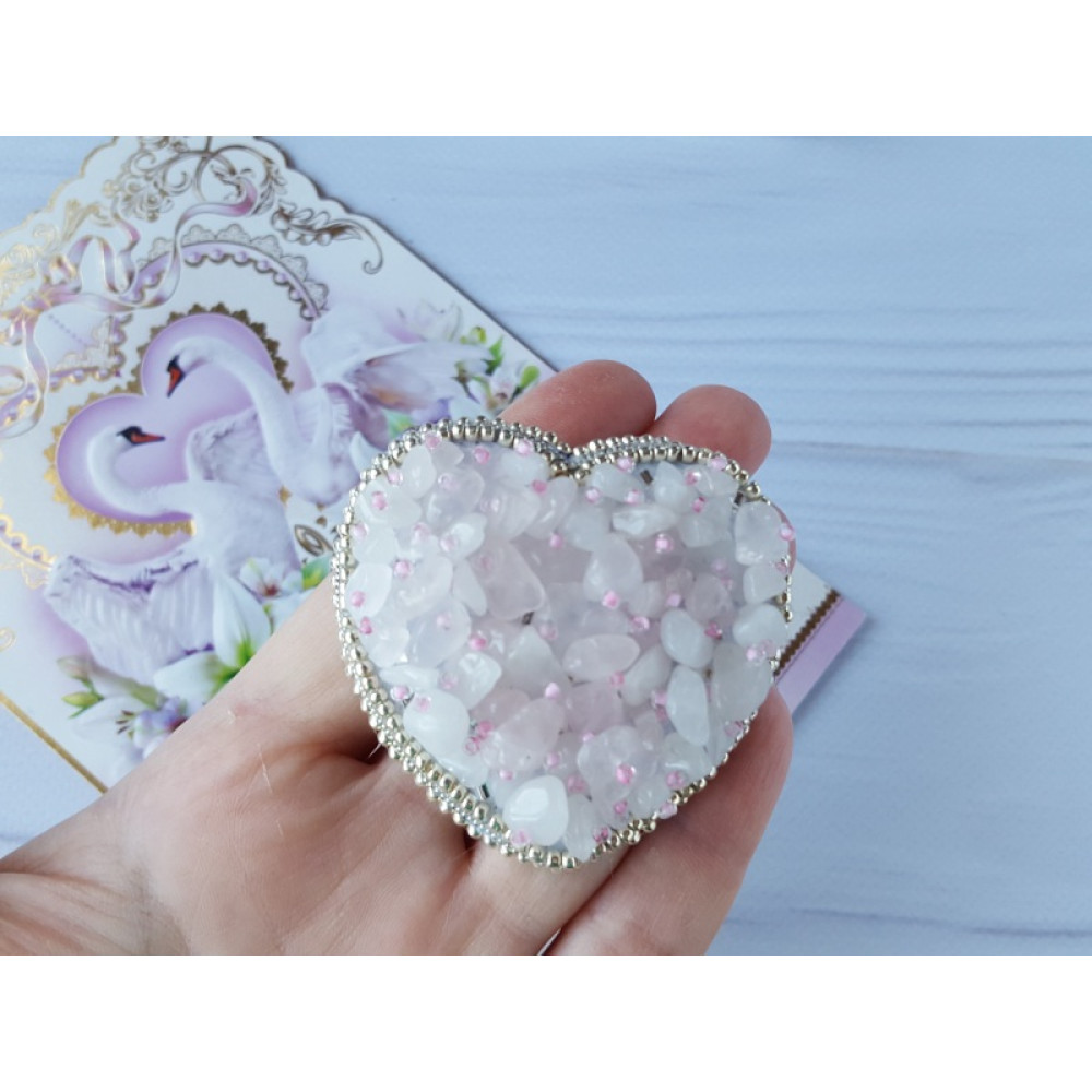 Брошка Серце з рожевим кварцем