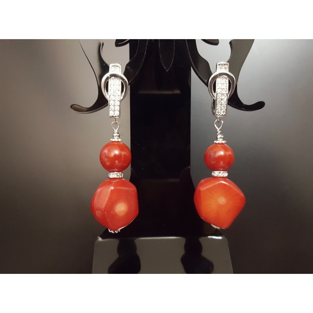 Сережки з червоним коралом